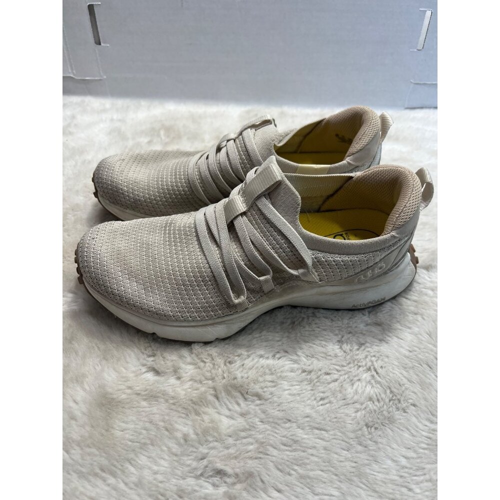 Ryka Womens Beige Acti-Foam Sneakers Size 8 M